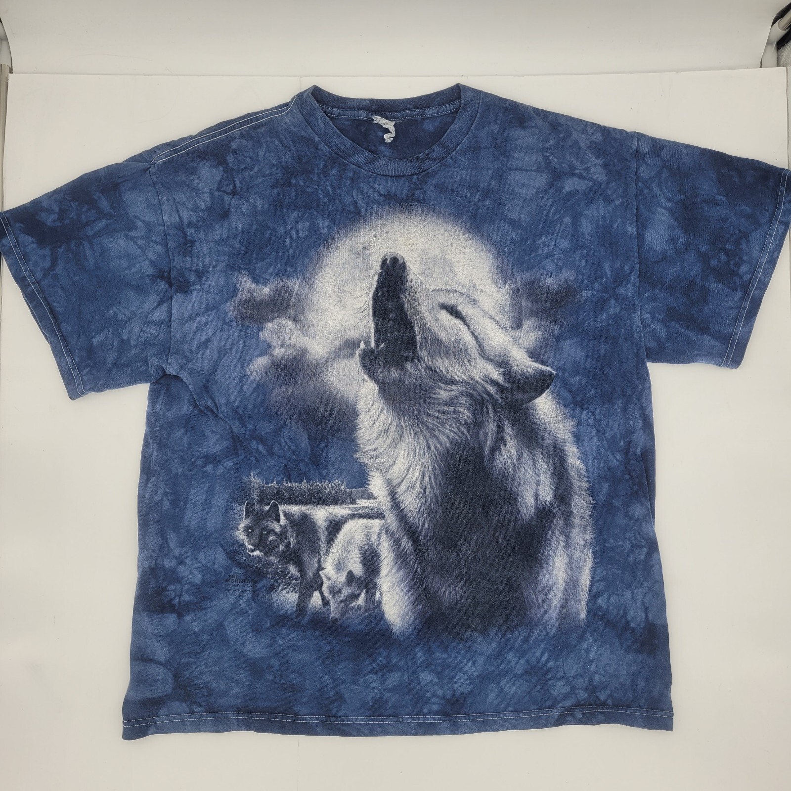 Vtg 2000 Delta Alaska Wolf Print T Shirt Adult Size L Stone Washed Blue