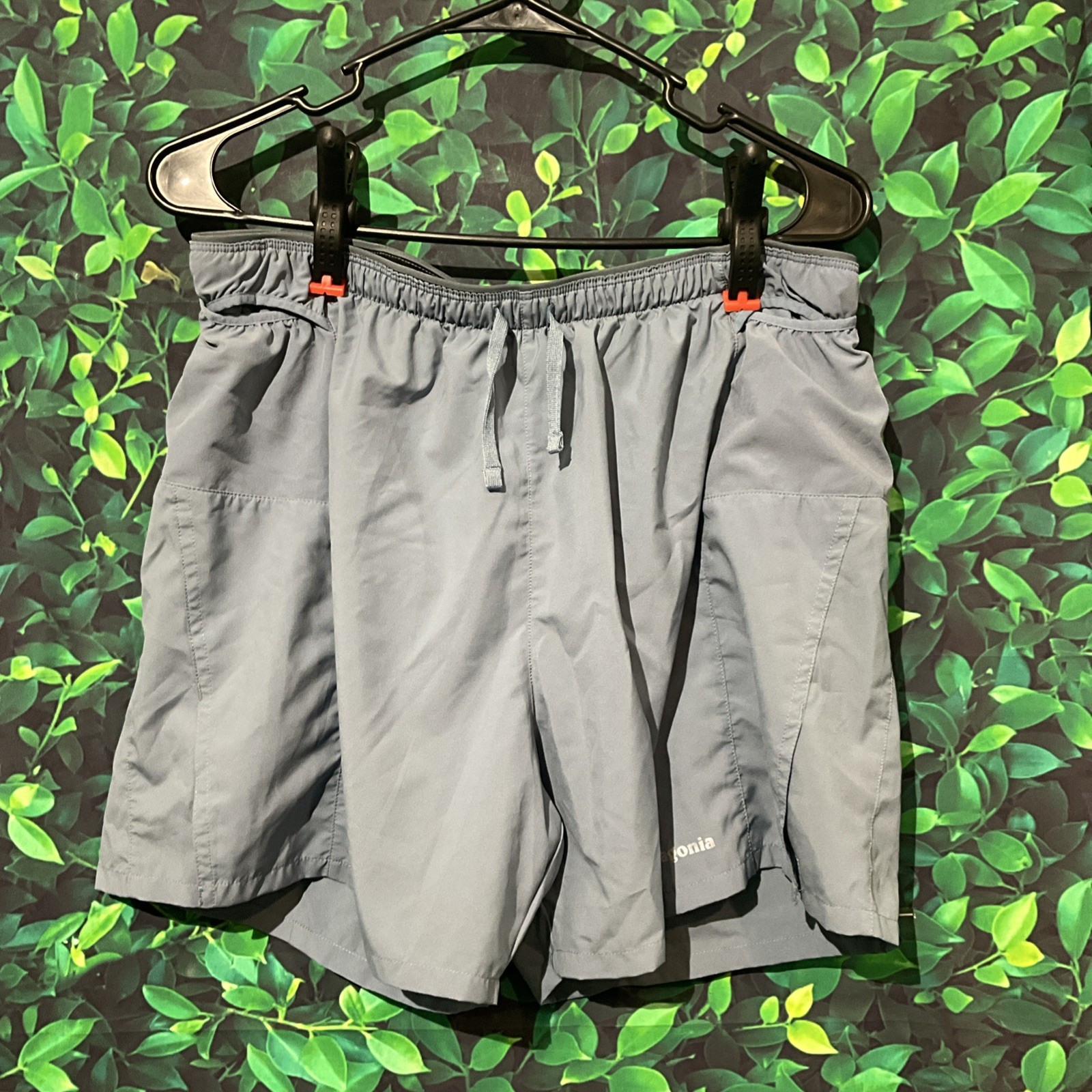Size L- Patagonia Men’s Strider Pro Shorts 5” Inseam Gray