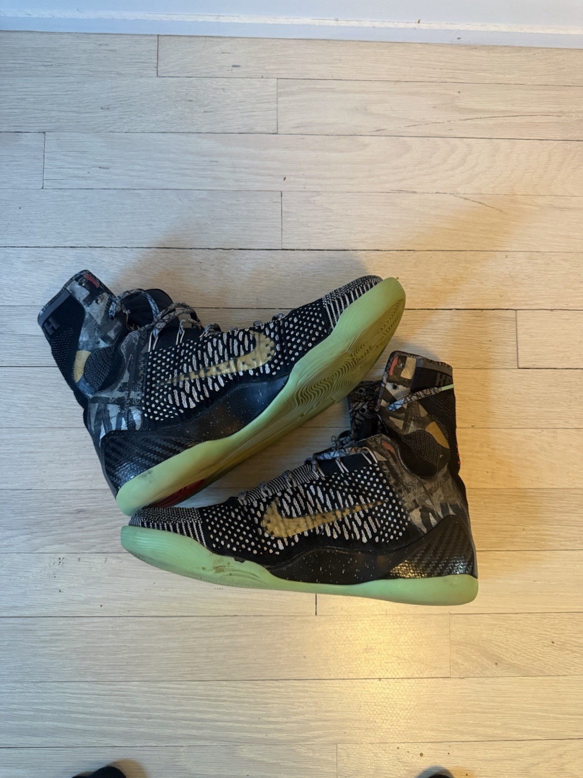 Nike Men’s Kobe Bryant 9 Gumbo High Top Basketball Shoes Sneakers