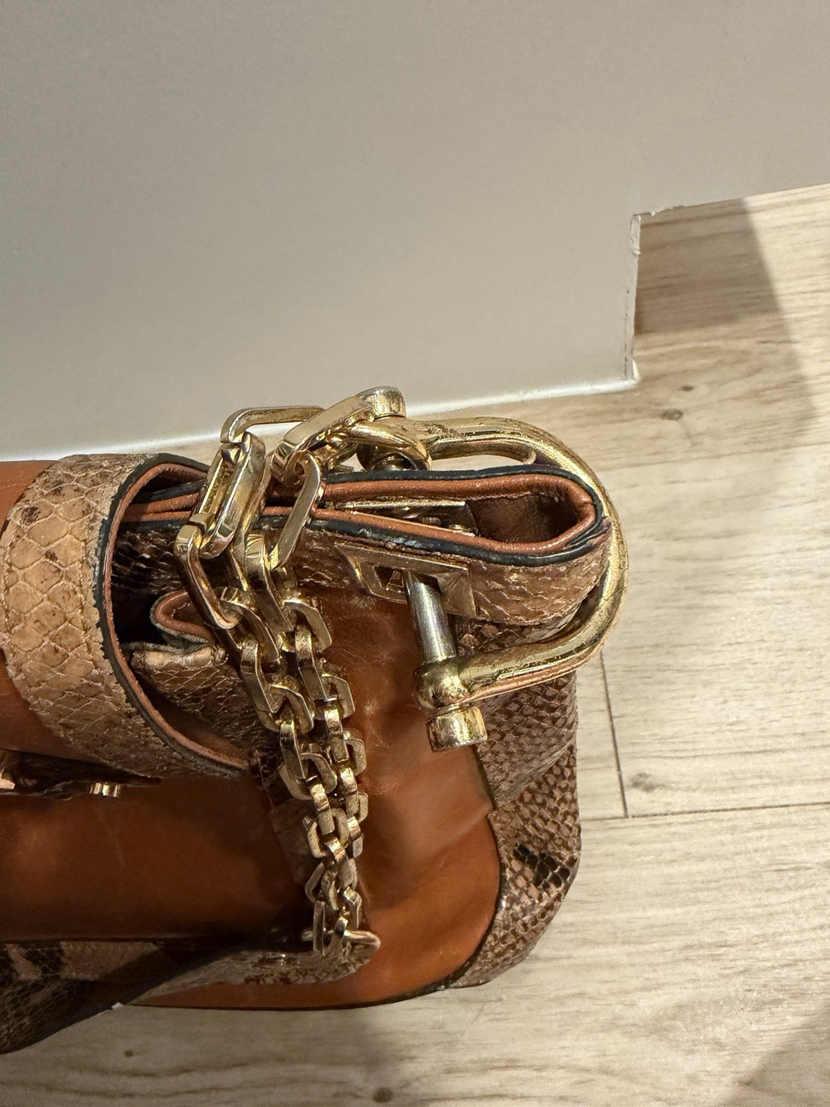 TORY BURCH COGNAC & EXOTIC LEATHER CHAINED STRAP SHOULDER HANDBAG