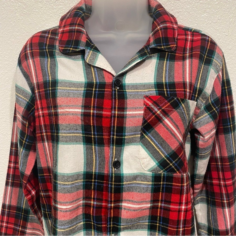 old navy red white plaid button down flannel long sleeve blouse shirt top