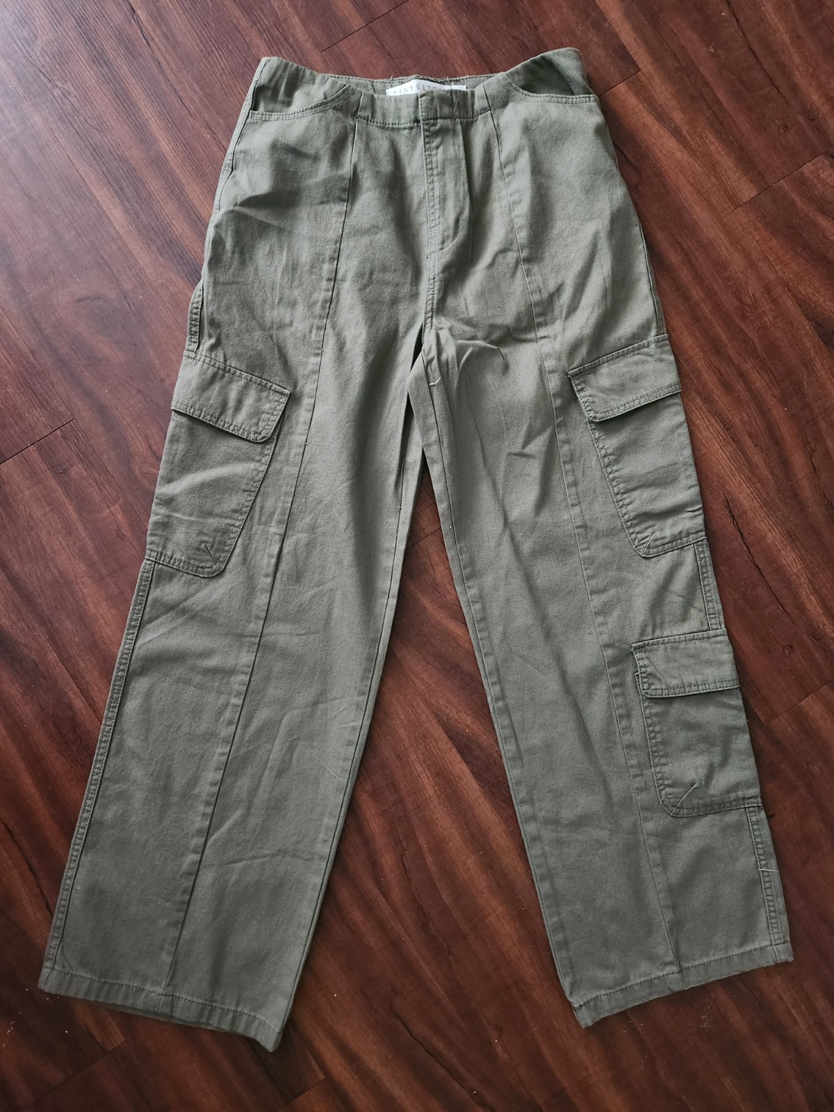 Tinseltown Women’s Cargo Style Pants Size 7 Wide Leg Olive Green