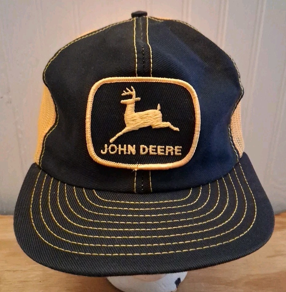 John Deere Vintage Trucker Hat Snapback black w/ Yellow Mesh Louisville MFG Co