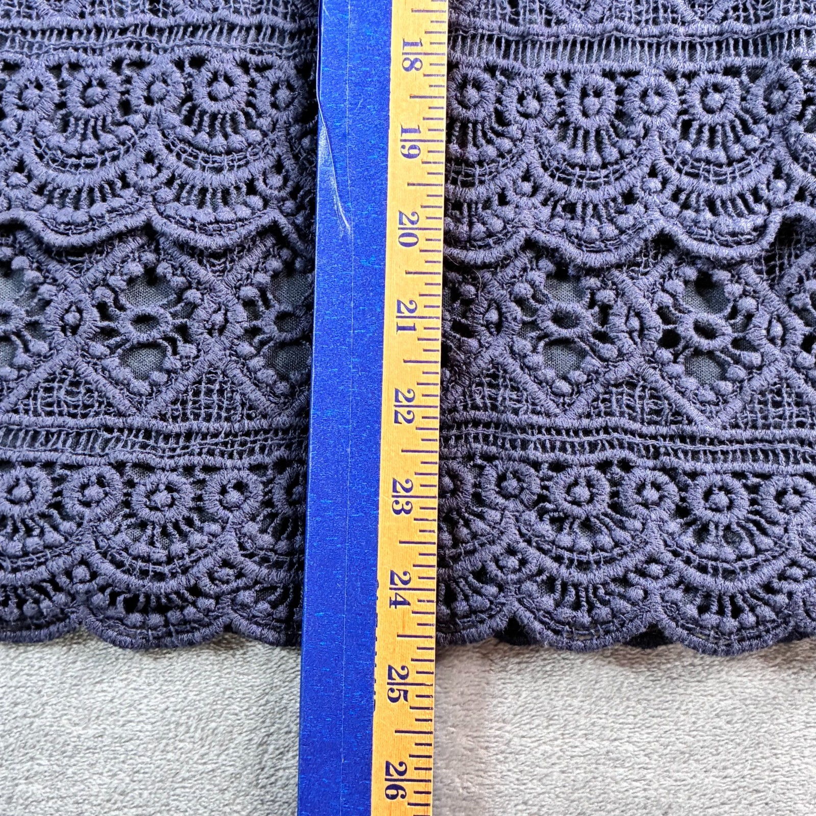 Solitaire Womens Mini Skirt Navy Blue Sz Sm Crochet Lace Lined Elastic Waistband