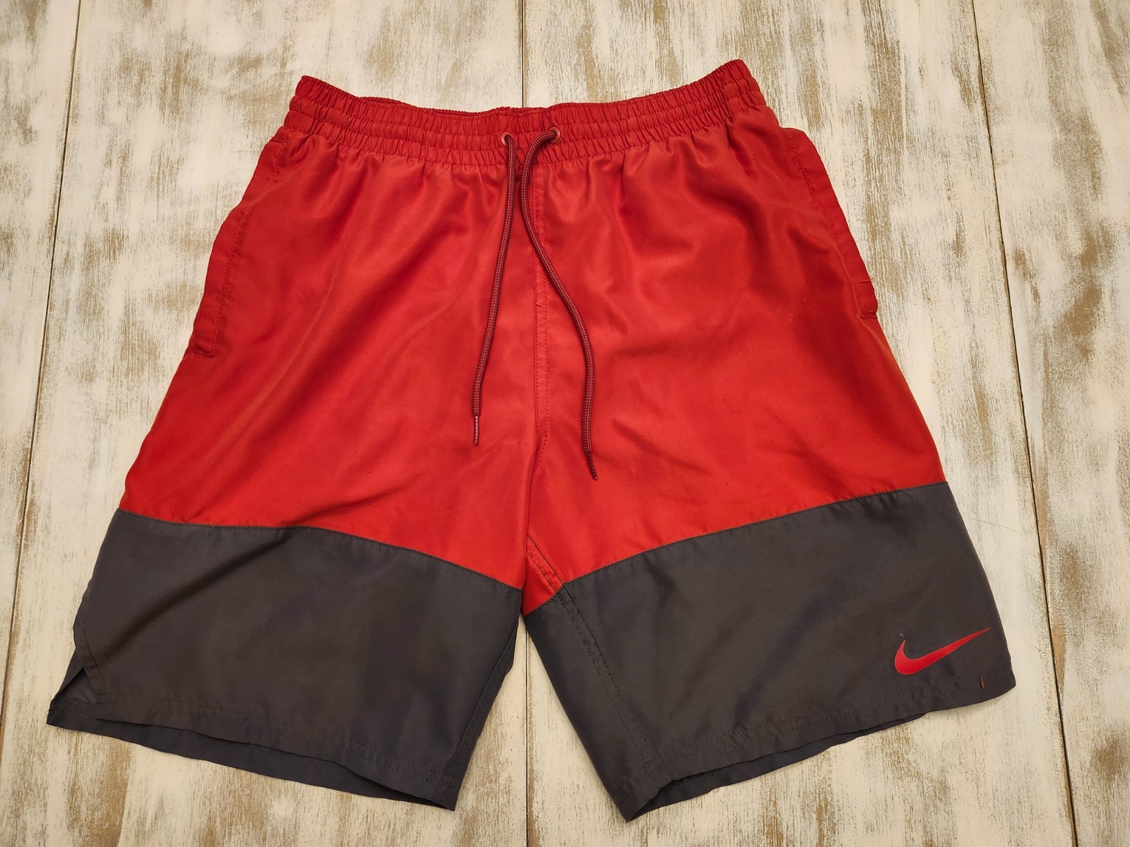 Nike men’s medium M swim trunks red gray swoosh mesh lined drawstring
