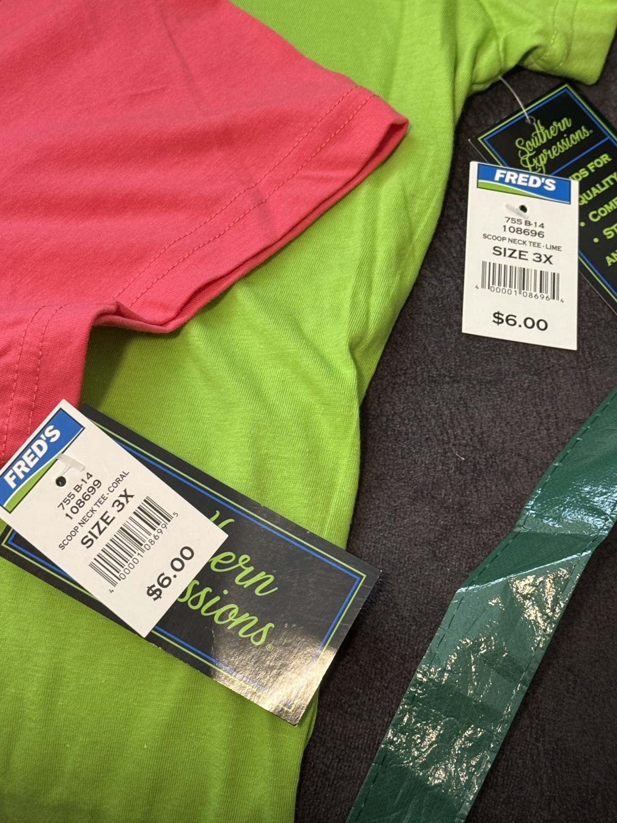 NWT Lot of (4) Women’s Plus 3X Southern Expressions Scoop Neck Short Sleeve Tees