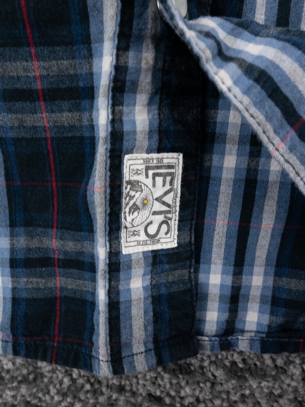 Levis Shirt Mens XL Blue Plaid Modern Fit Long Sleeve Pearl Snap Western Cowboy
