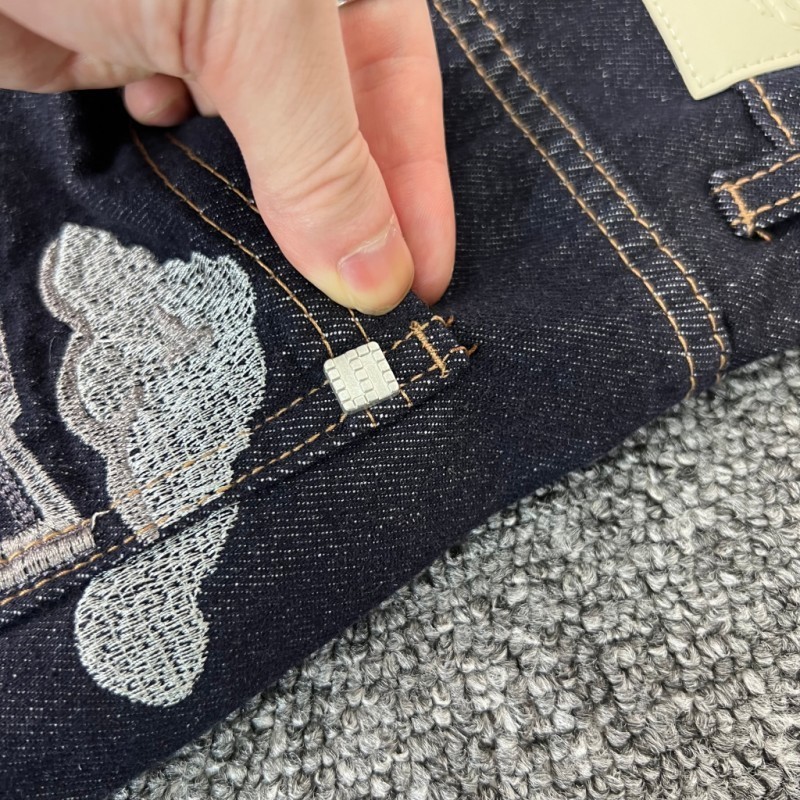 Derschutze Cloud embroidered casual denim shorts