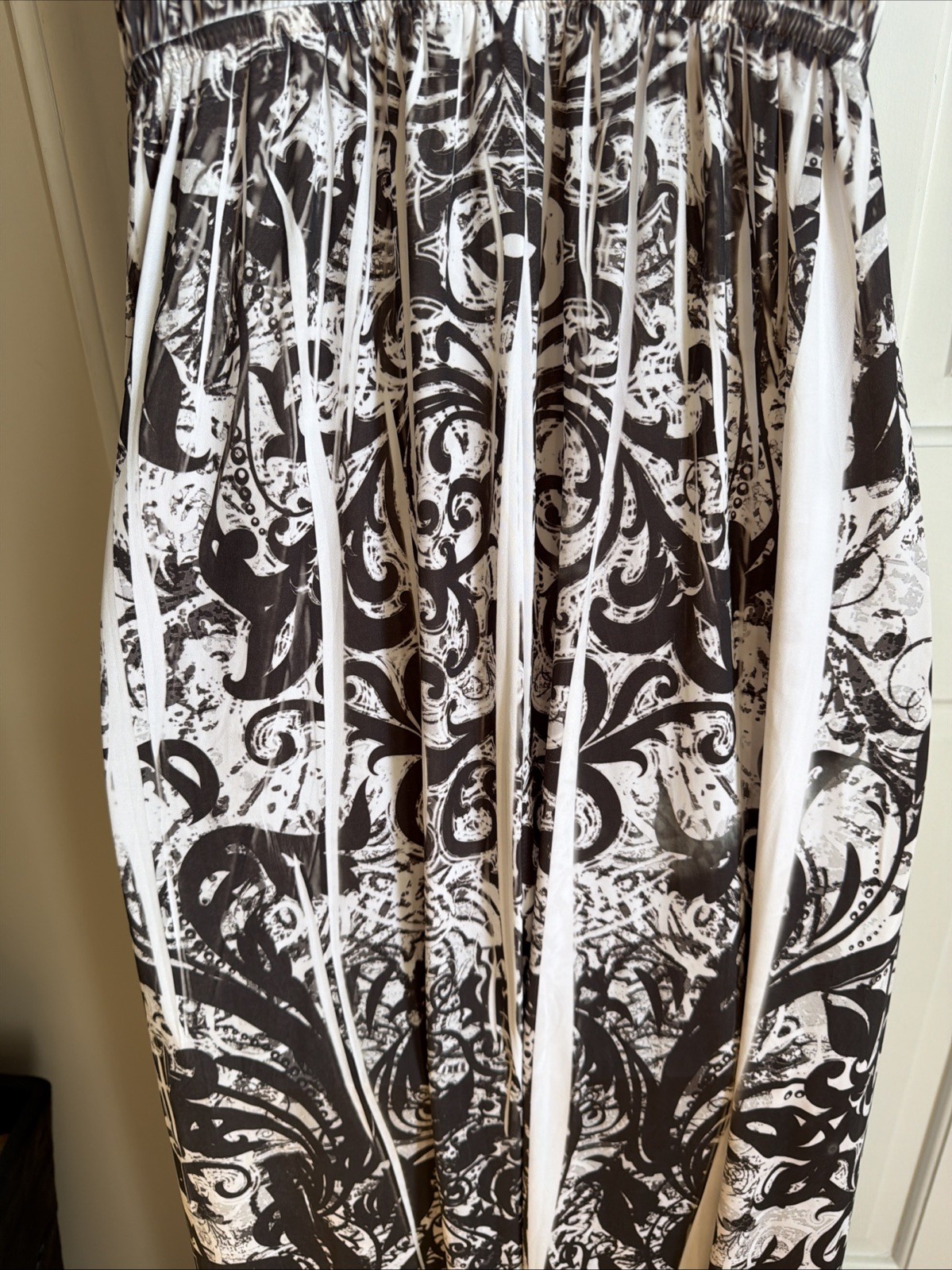 Oneworld Maxi Dress Size M Stretch Silky Jersey VNeck Empire Waist Black Floral