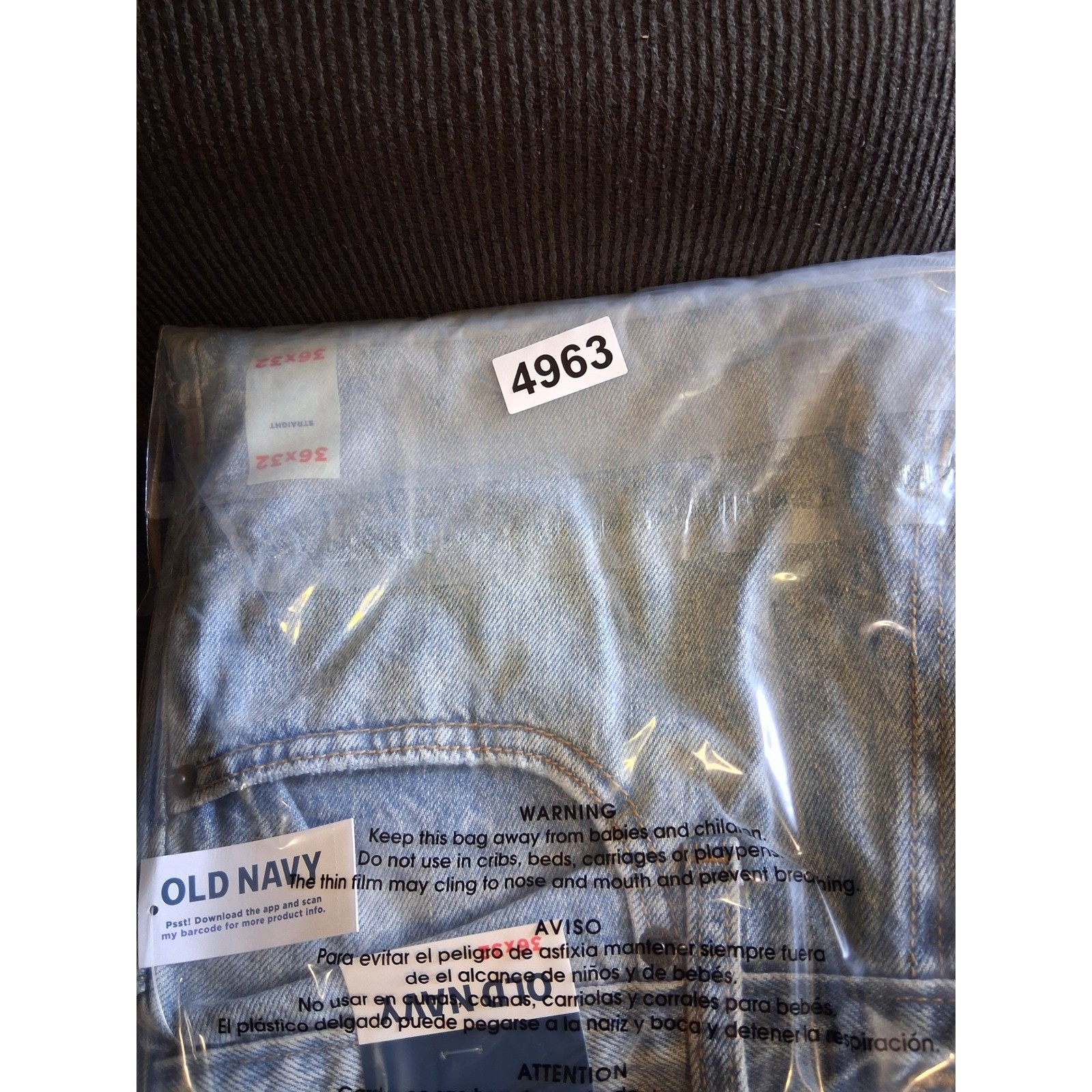 Old Navy Mens Straight Leg Jeans Light Wash Blue Denim 36×32 NWT