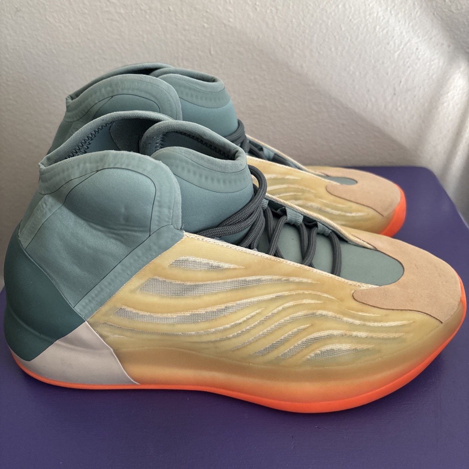 adidas Yeezy QNTM “Hi-Res Coral” [Size 10]