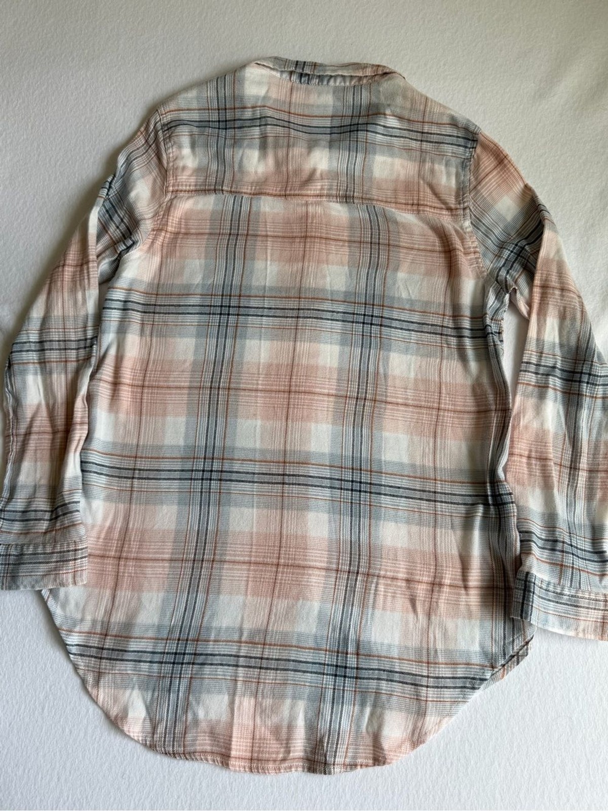 C&C California Plaid Flannel Shirt Large Pink Blue Button Front Pocket