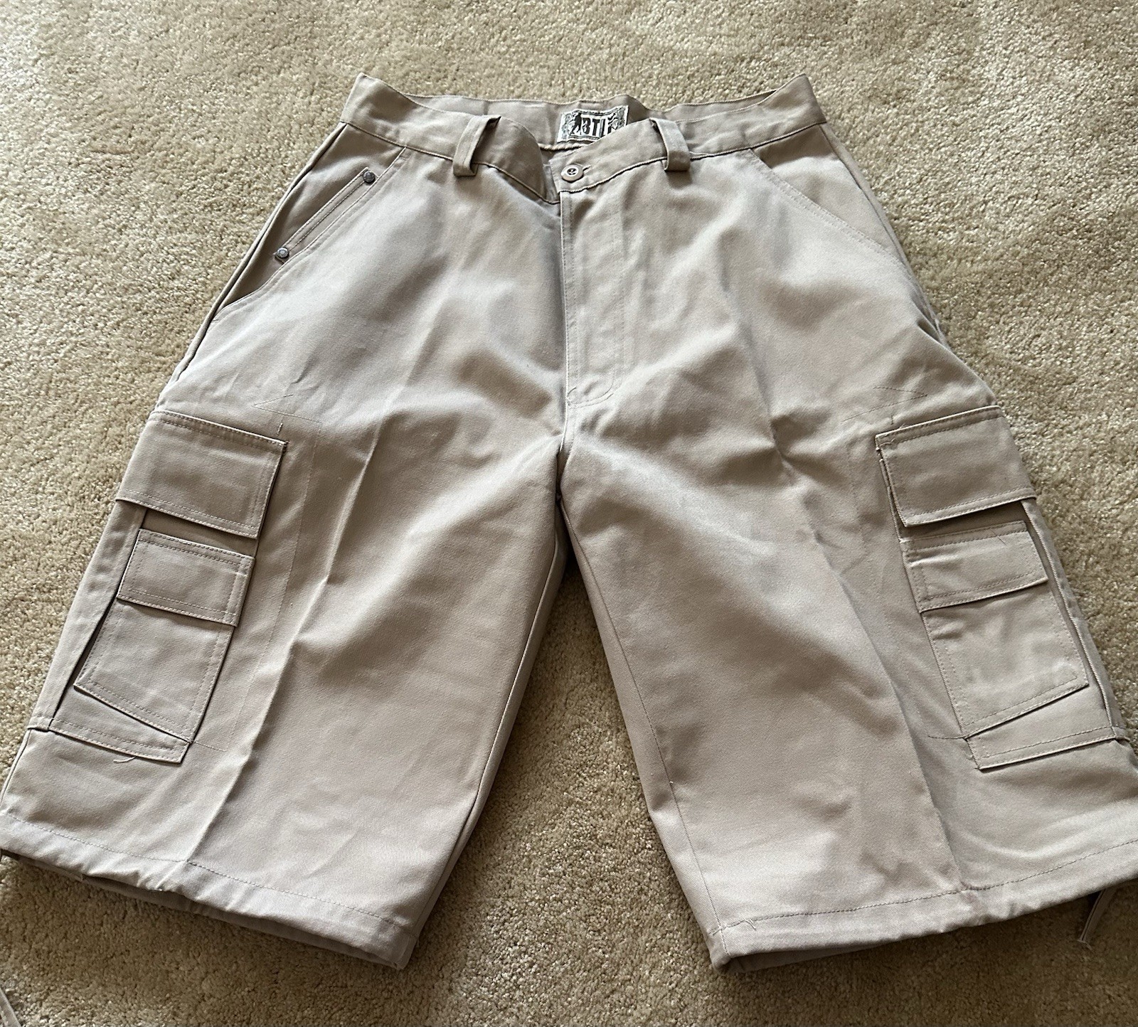 Lot of 3 Men’s Size 32” BTL Khaki Bermuda Shorts 7 Pockets, Khaki, Olive Grey