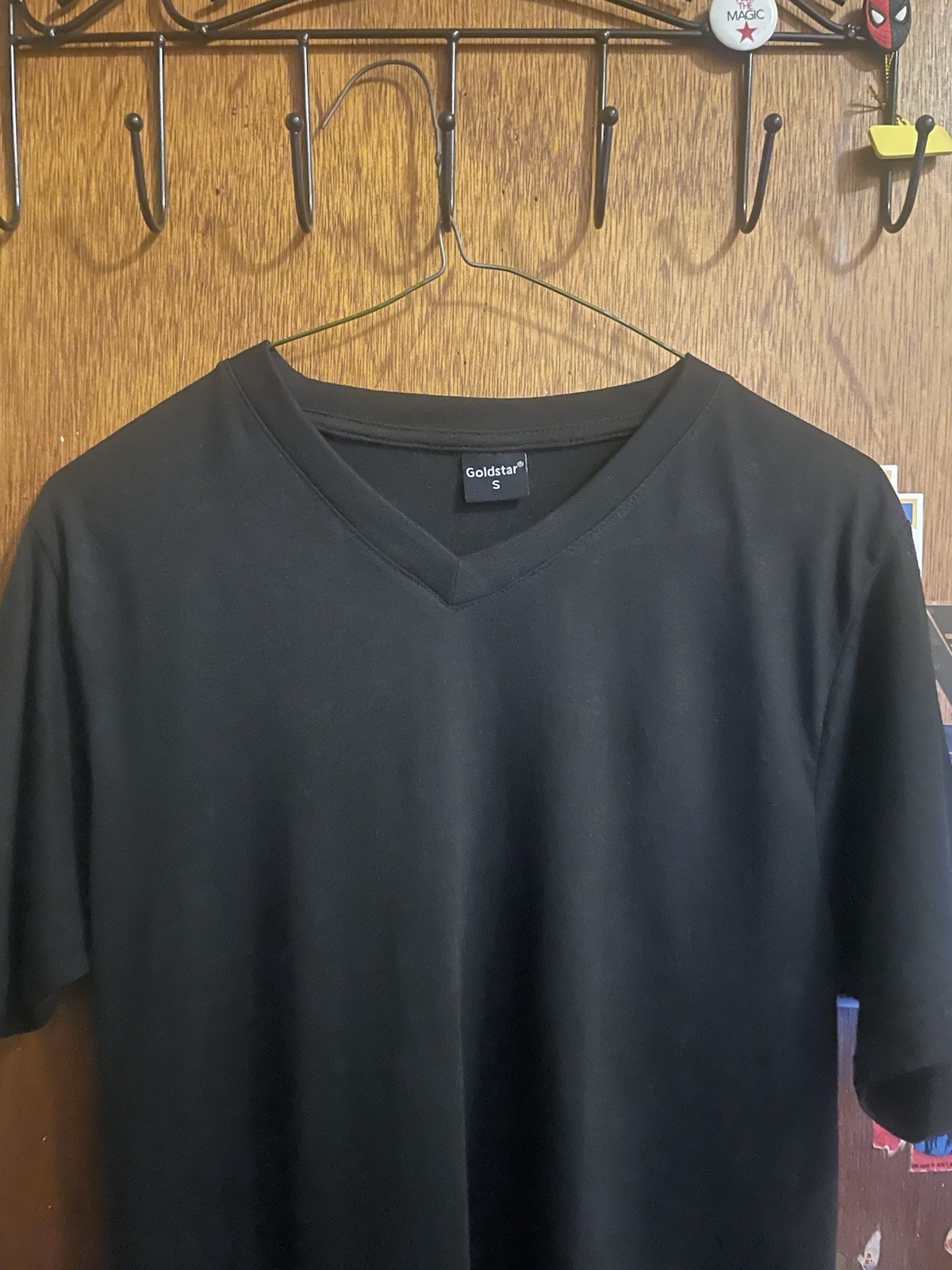 Goldstar Men’s Black V-Neck T-Shirt Size Small