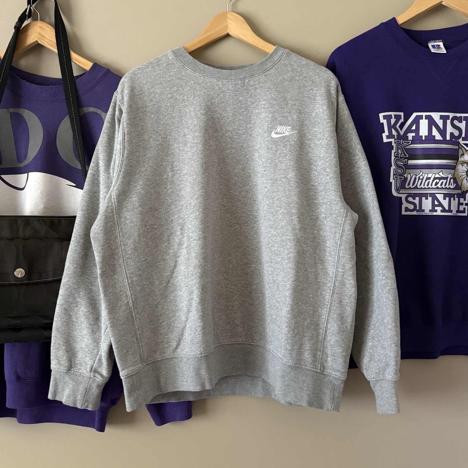 New Grey Nike Crewneck Sweatshirt with Embroidered Logo Size Large Men’s