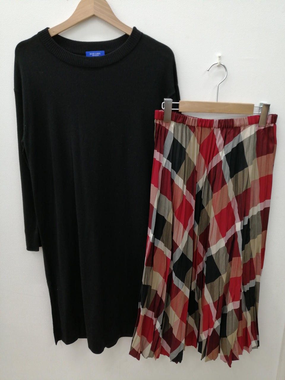 Blue Label Crestbridge Sweater & Skirt Set, Blue, Size Unknown, Classic Style