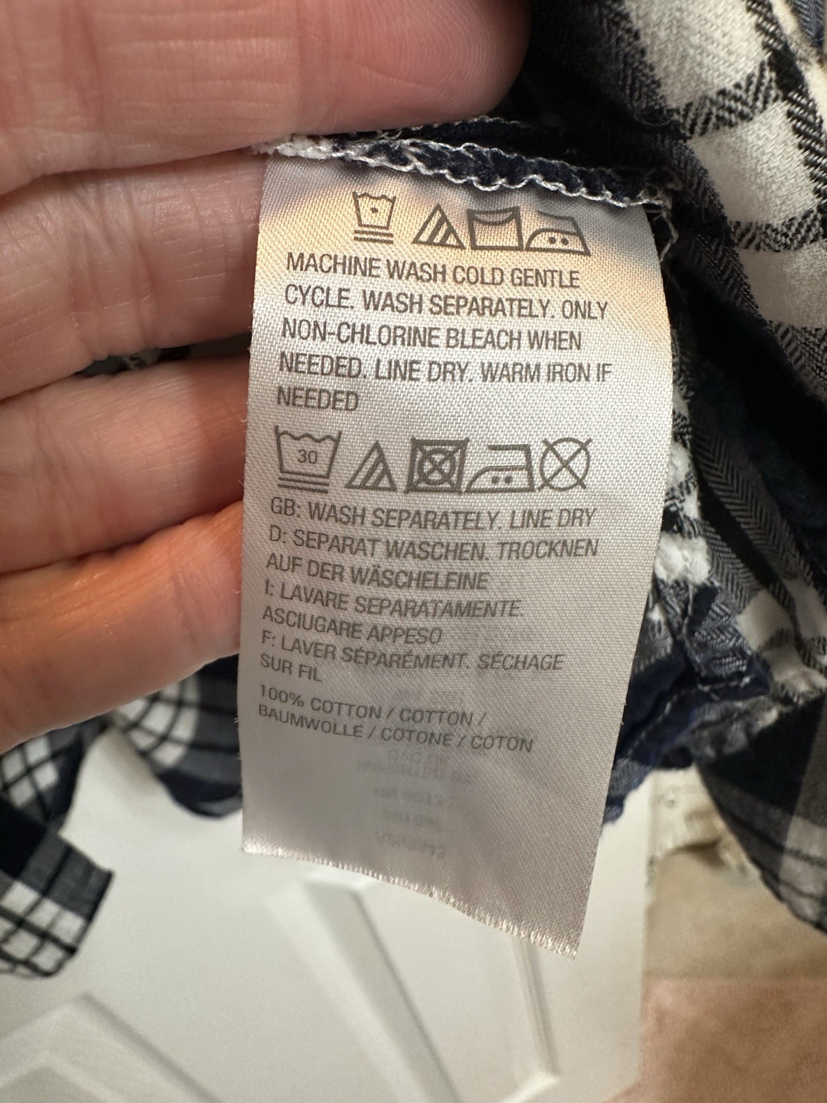 Joan Rivers Women’s Long Sleeve Button Up Blue Plaid Shirt With Side Pockets L