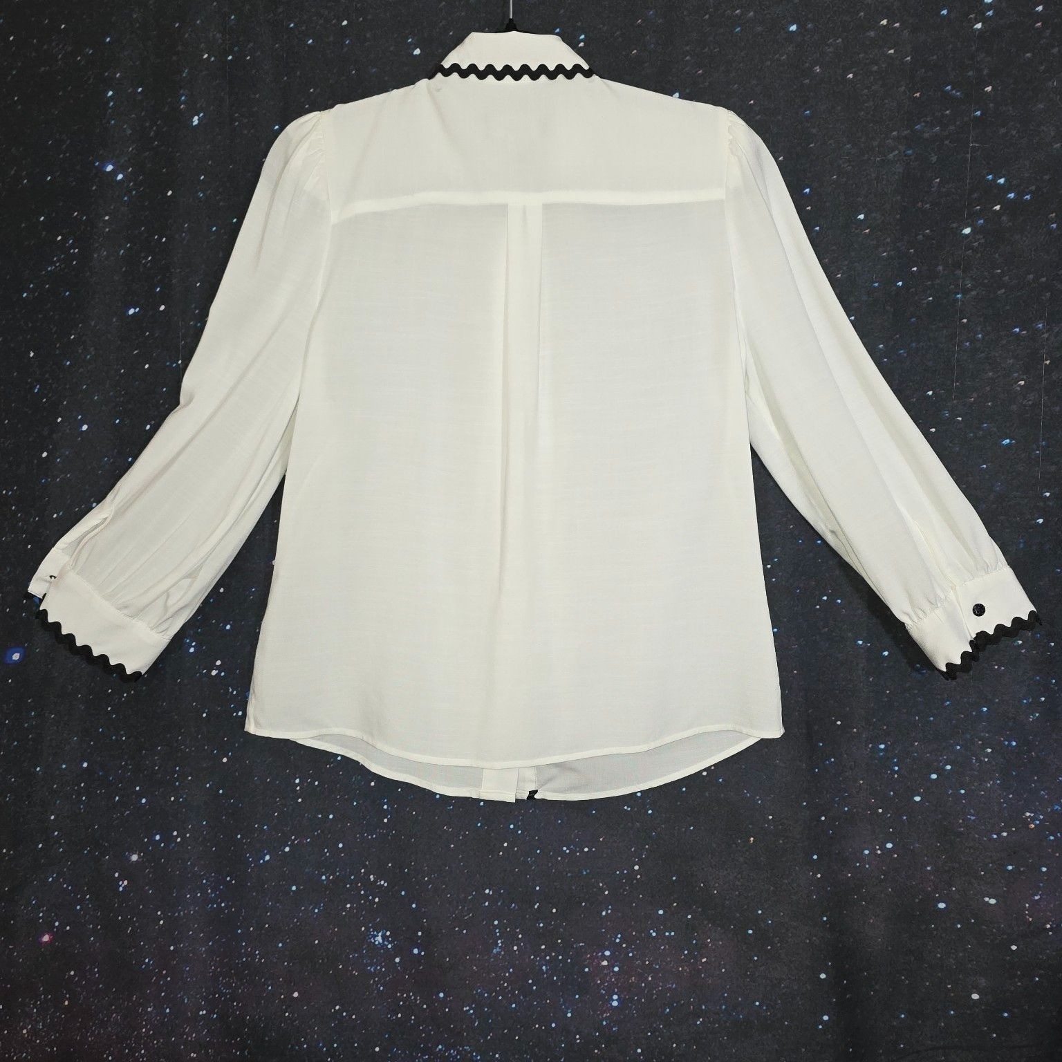 Karl Lagerfeld Paris S White Black Ric Rac Trim Button Blouse NWT MSRP $109