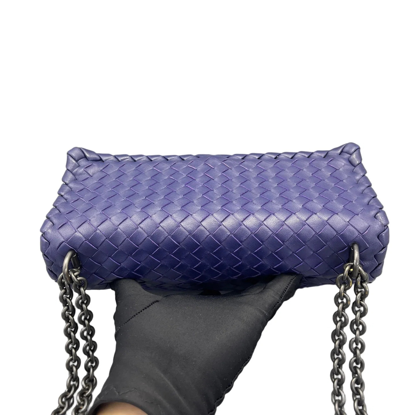 Bottega Veneta Medium Olimpia Shoulder Bag Calfskin Intrecciato (ym062826d1r)