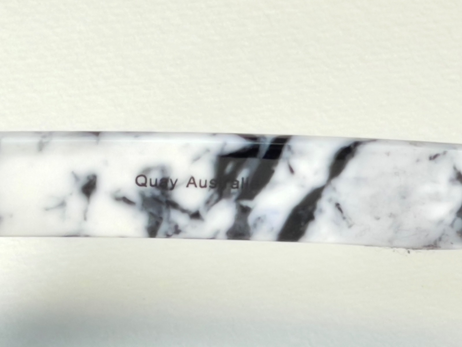 QUAY Australia Sunglasses HIGH EMOTION Blue Mirror Lens Cat 3 Marble Grey White