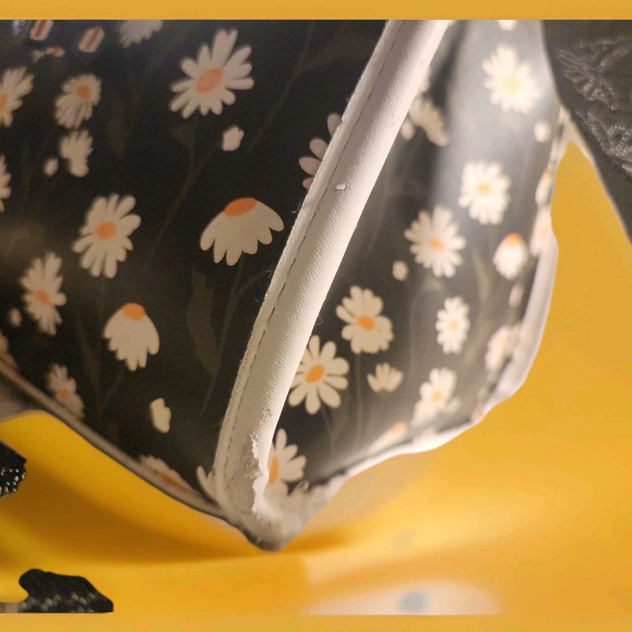 Betsey Johnson Black & White Daisy Floral Satchel, Detachable Strap, Gold HW