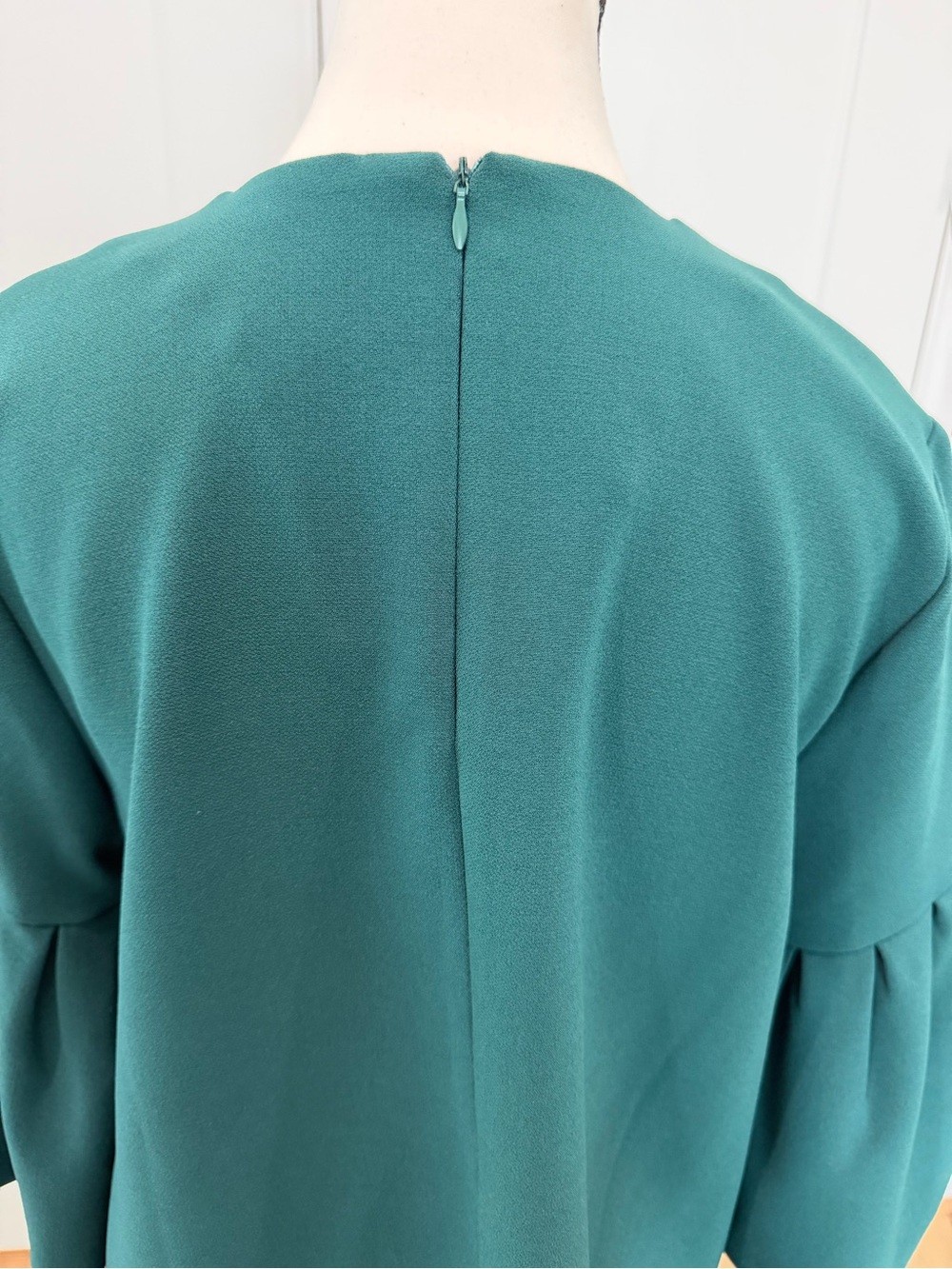 EDIT Green Flutter Sleeve Tunic Top M 💚✨