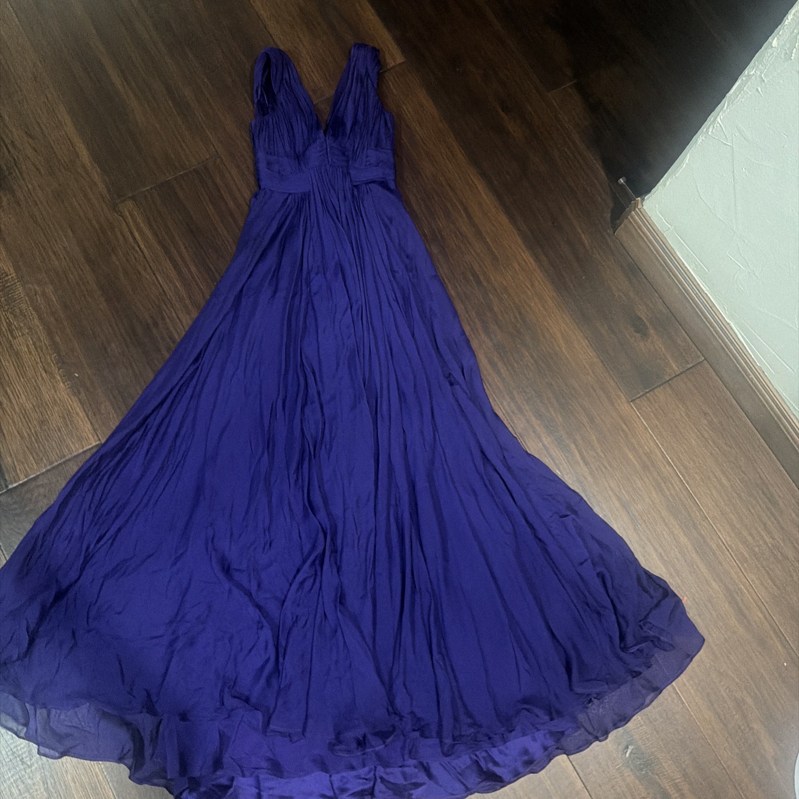 Carmen Marc Valvo Gown Size 2