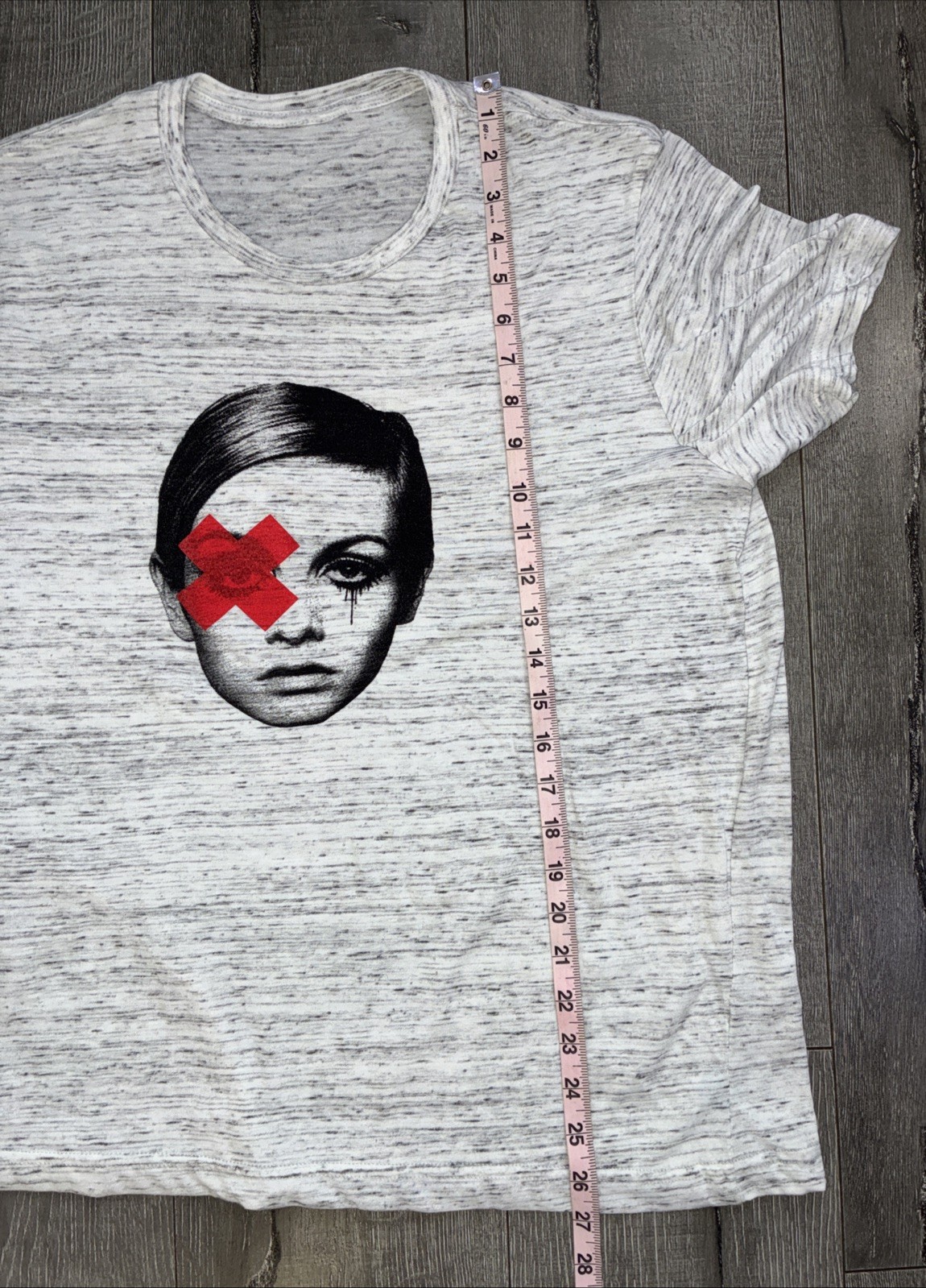 Super model Twiggy 60’s Gray Short Sleeve T Shirt Size M/L #187