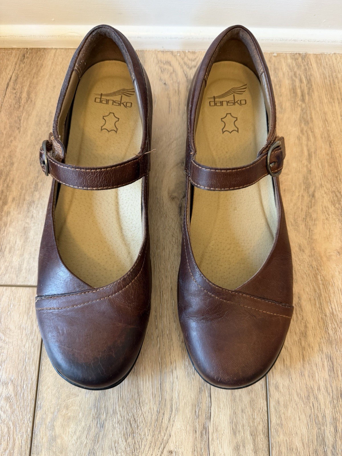 DANSKO Women’s Brown Leather Marah Mary Jane Clogs Size 38. Cleaned And Polish