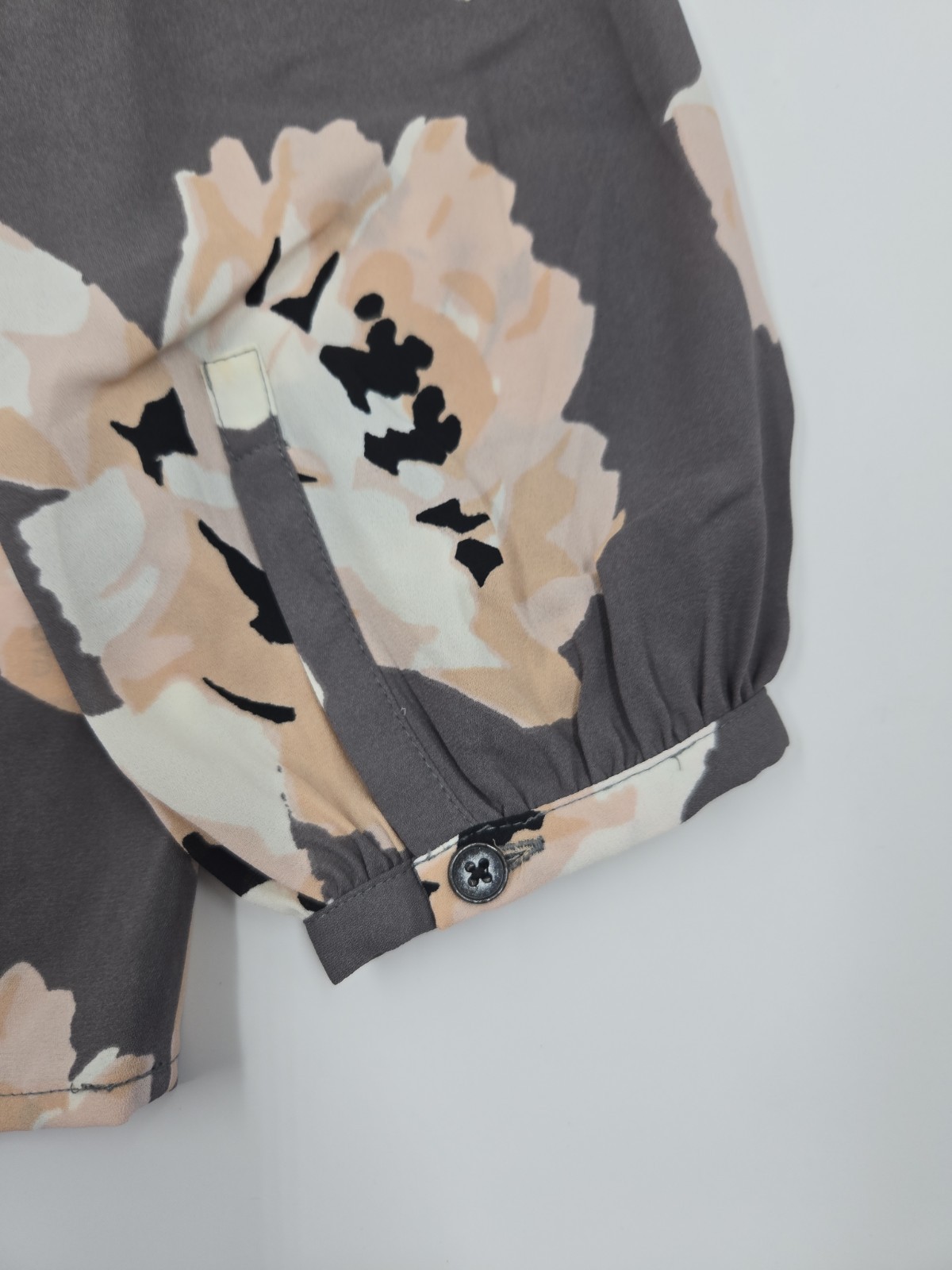 Ann Taylor Loft Gray, Pink & Cream Floral Chiffon Blouse Size S