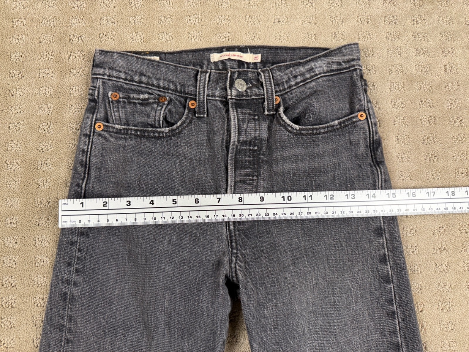 Woman’s Levi’s Wedgie Straight Premium Distressed Black Modern Big E 26×26 #1119