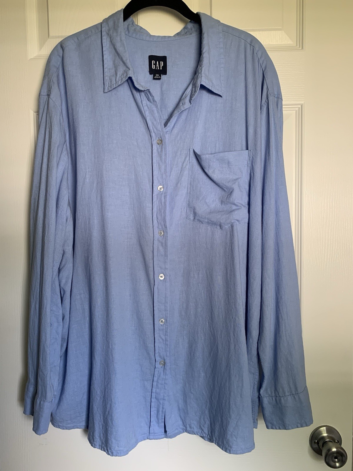 Gap Women’s Blue linen-blend button down shirt Size XXL – 2XL