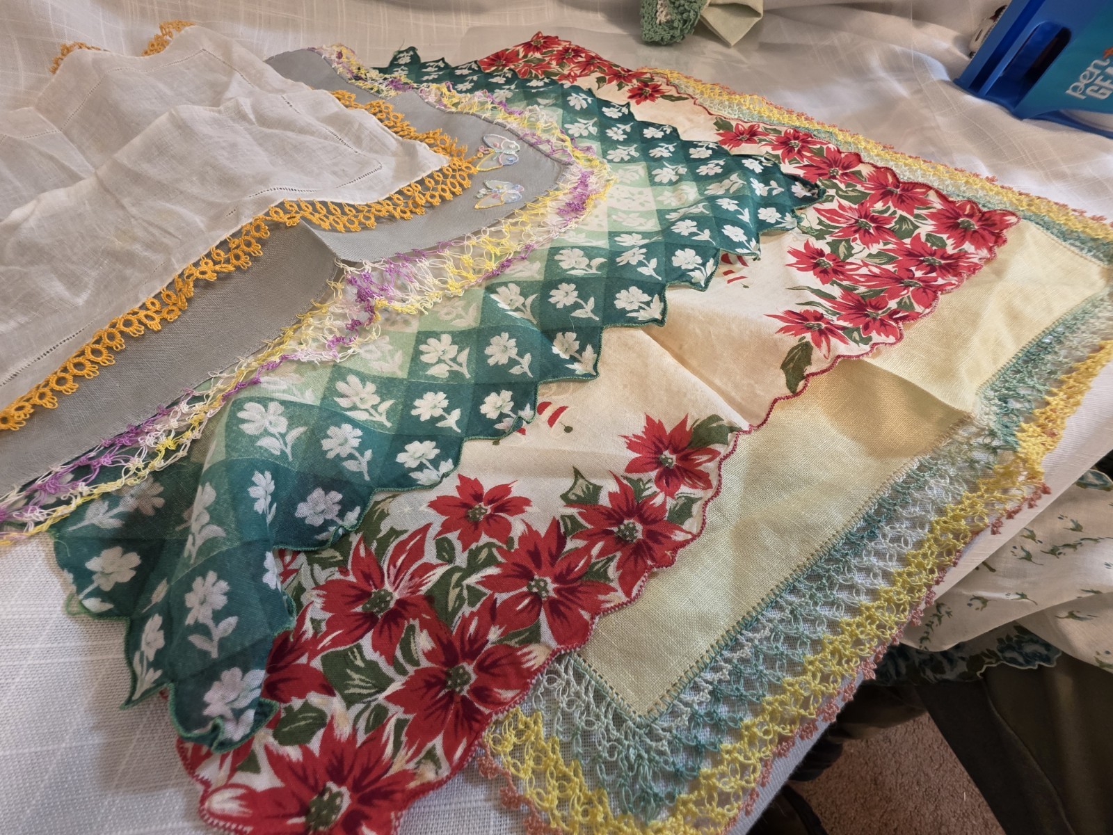 VINTAGE Handkerchiefs 1950s 1960s LOT of 5 Hankies Crochet Tatting?