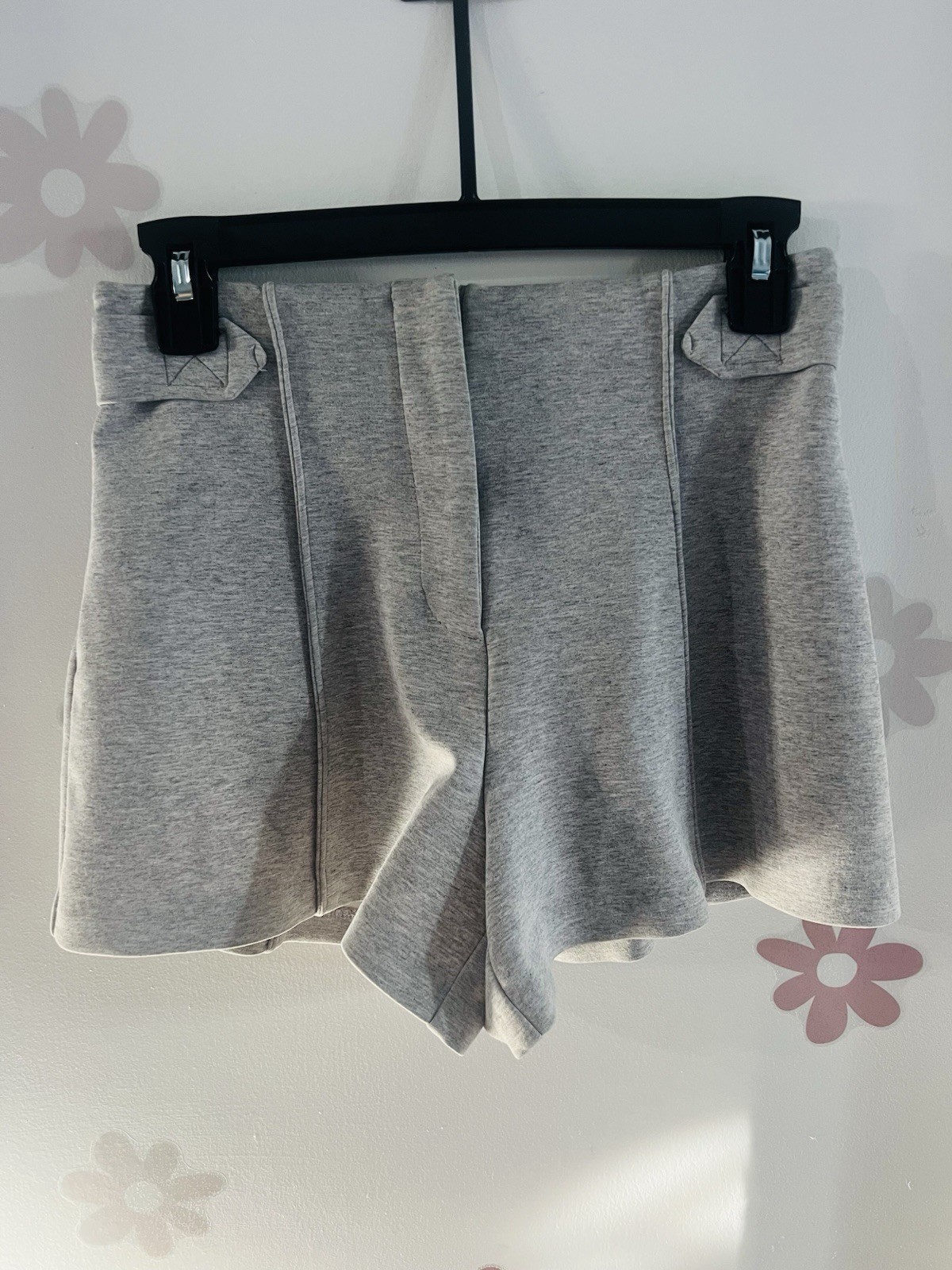 Forever 21 Women’s Gray Knit wide leg Shorts S Pleated