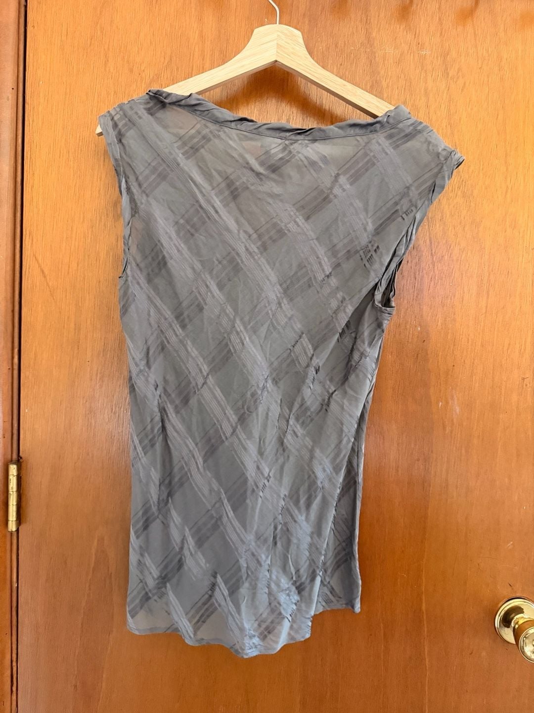 Ann Taylor Silk Blend Gray Plaid Cap Sleeve Ruffle Neck Blouse