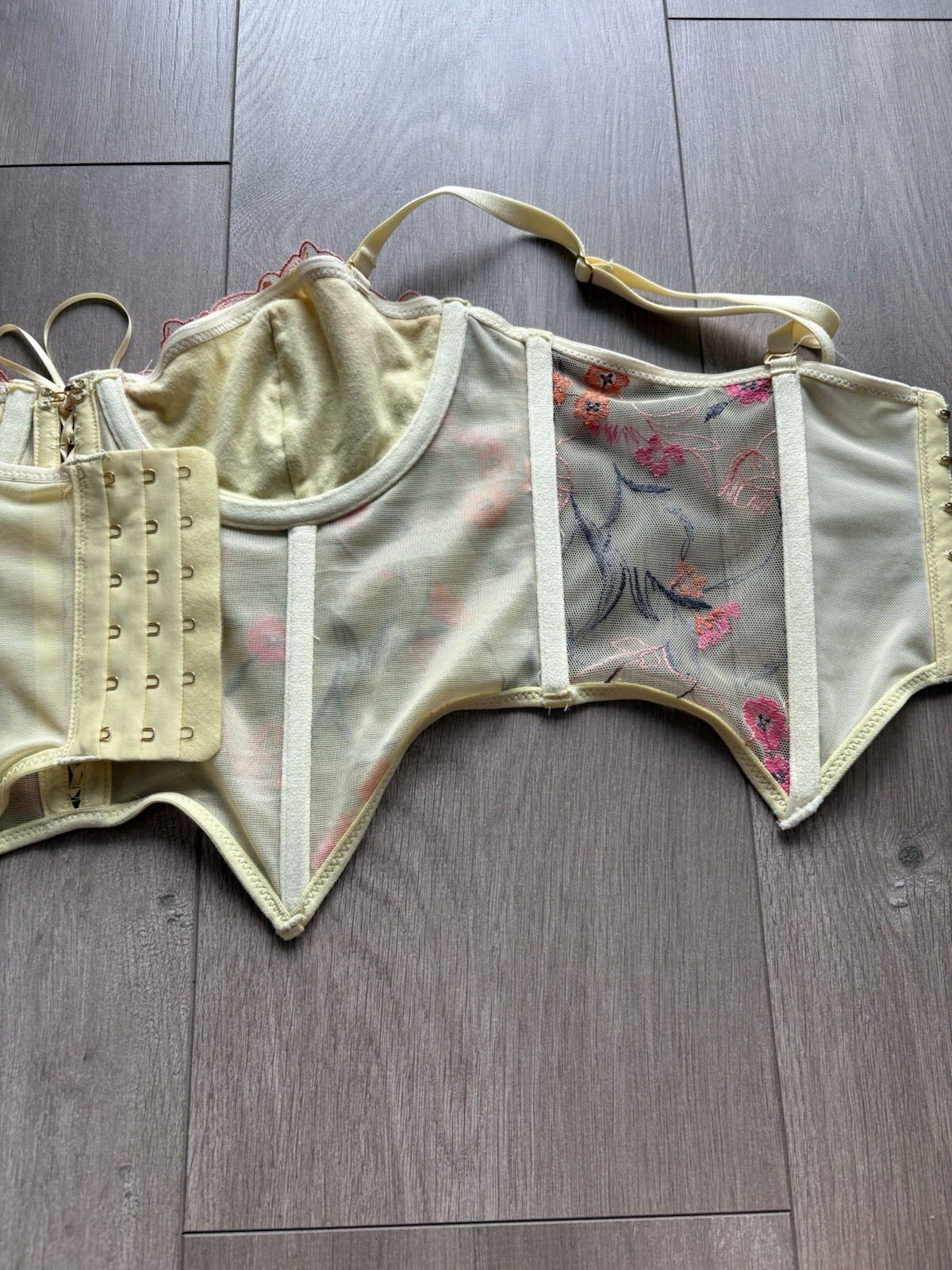 Flora Embroidered Bustier Top In Yellow, Women’s At Urban Outfitters Size M (