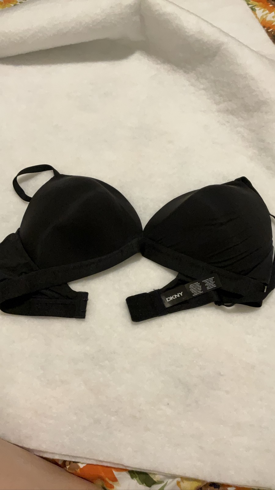 DKNY Black Seamless Underwire T-Shirt Bra Women’s 36B Lightly Lined