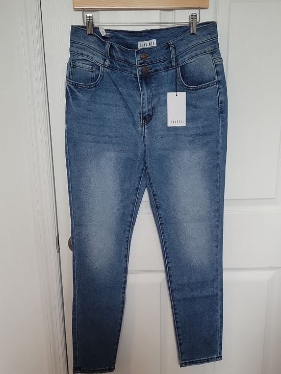 Luna Nora Size 12 Mid Rise Ankle Jeans Stretch Denim NWT