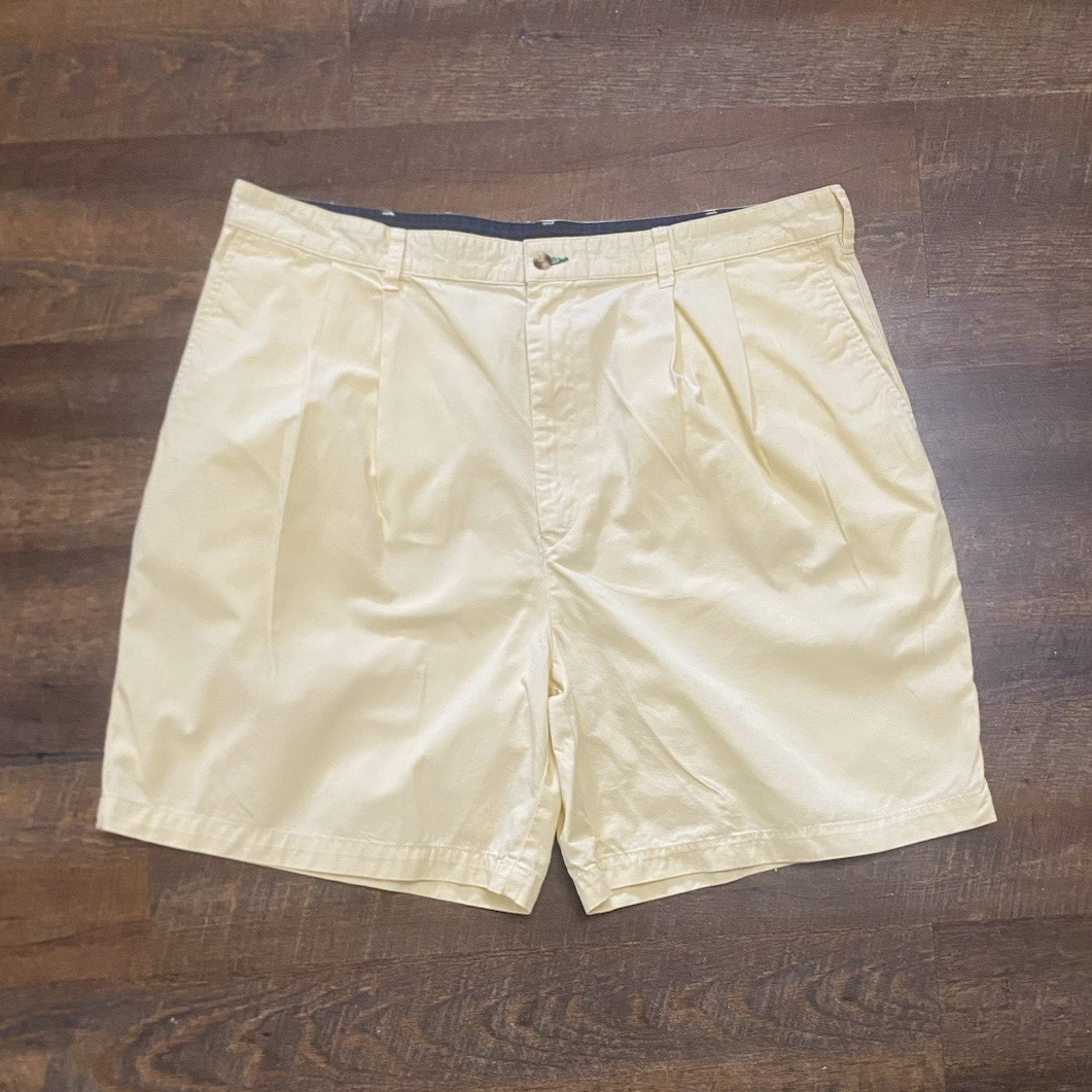 Vintage Tommy Hilfiger Men’s Beige Cotton Chino Shorts- Size 40