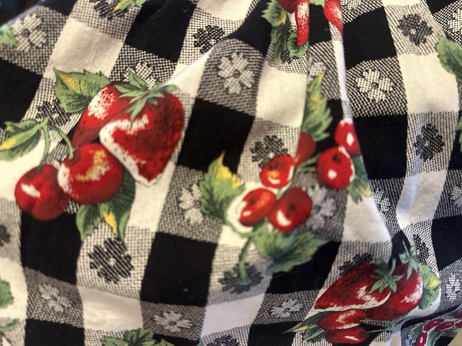 VTG Polly Flinders Red Black Plaid Berry Print Holiday Dress Eyelet Collar 2T