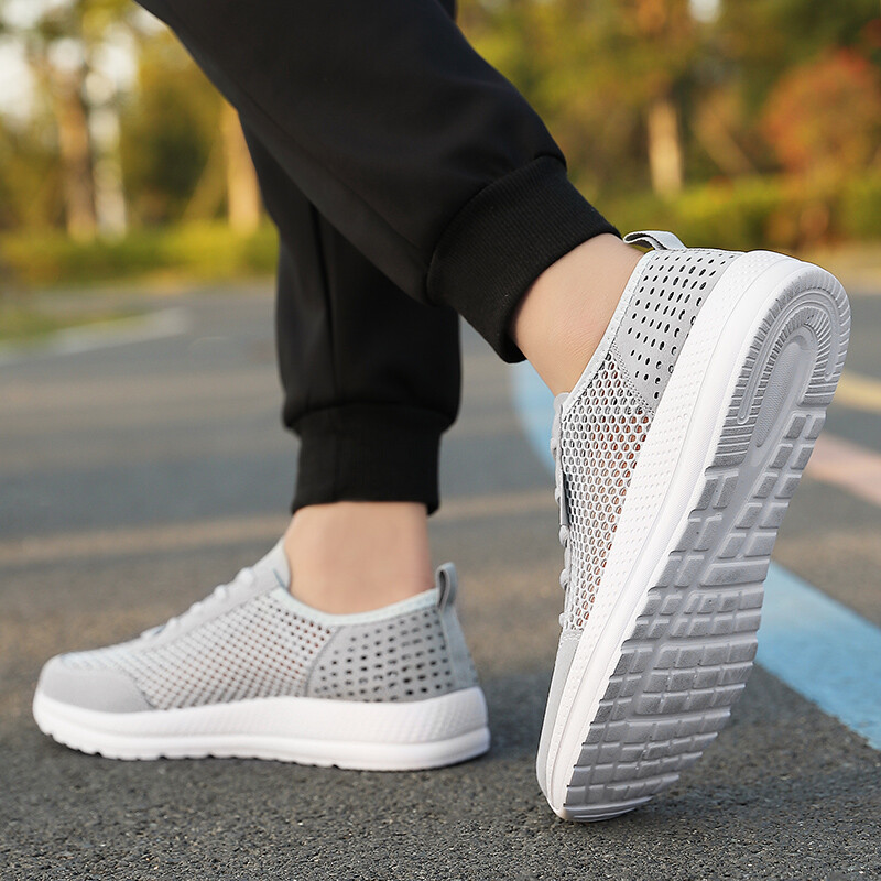 Summer Men’s Casual Sports Shoes Breathable Mesh Comfy Gym Fitness Jogging Shoes