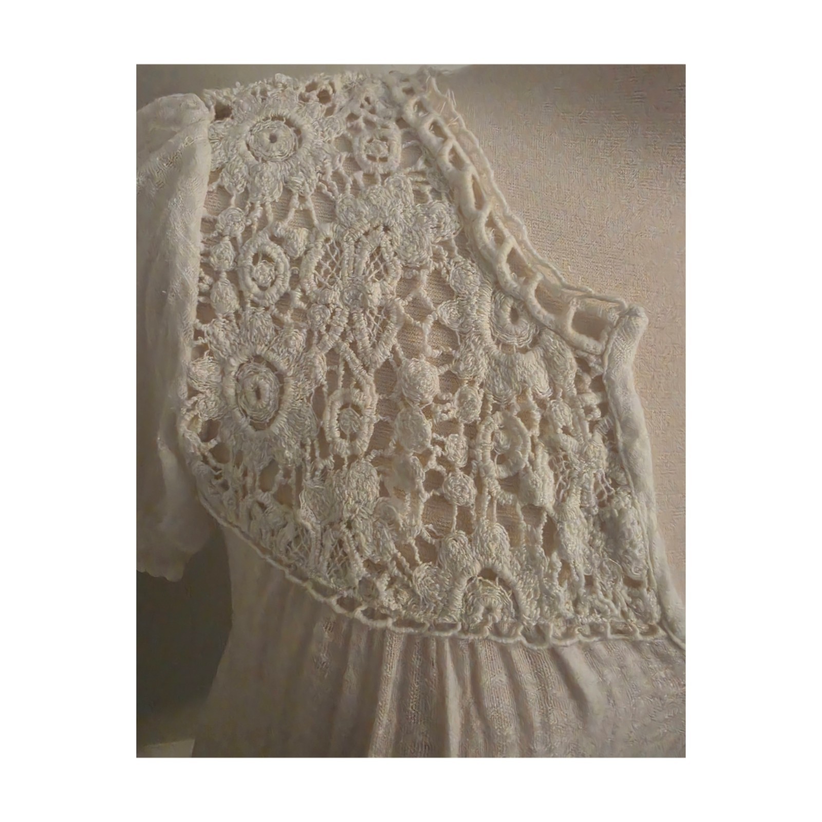 Joie XS Ivory Lace Yoke Blouson Top Cottagecore Romantic Peasant Gauzy Linen