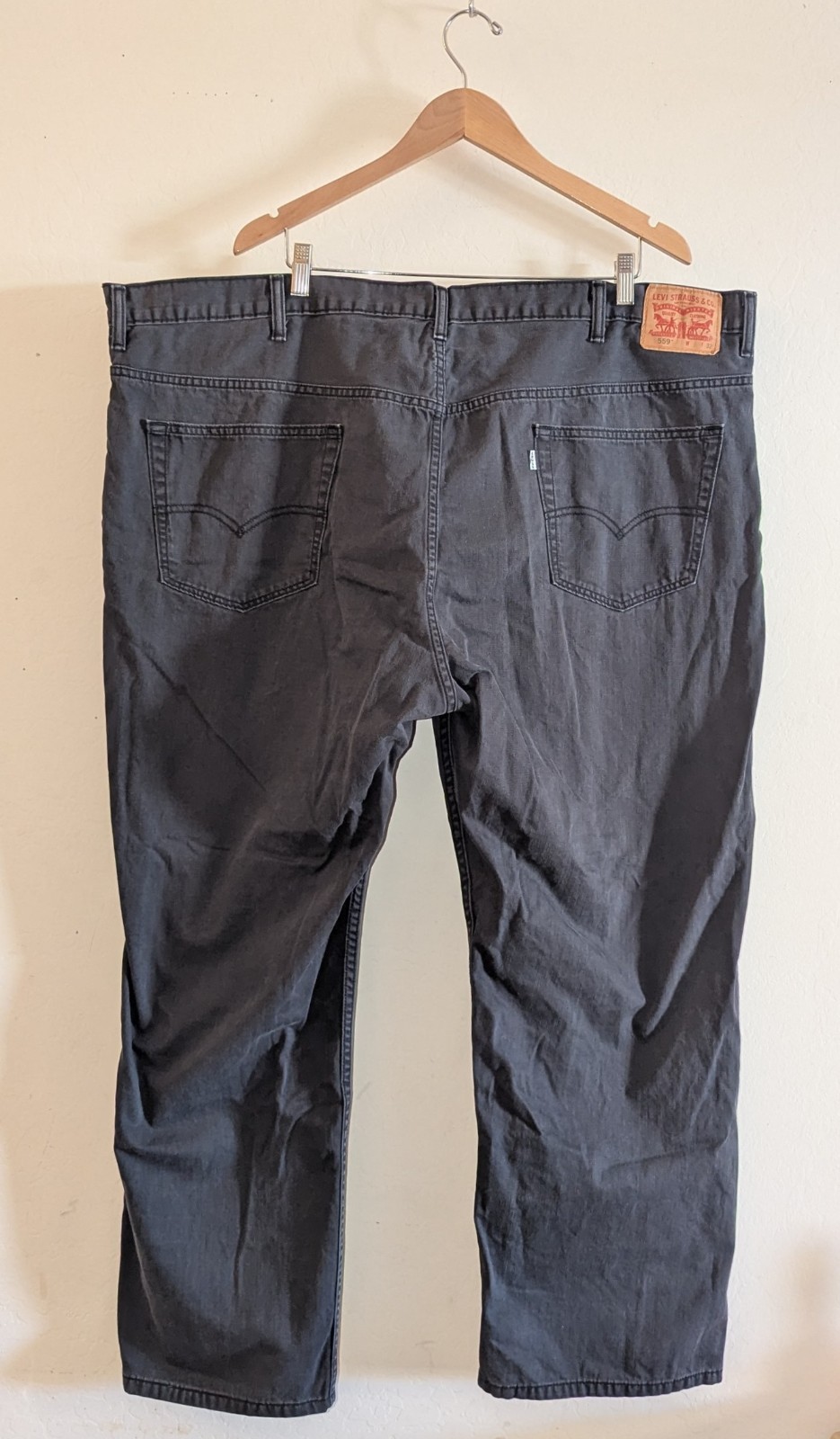 Levi’s 52×32 Mens Big and Tall 559 Relaxed Straight Fit Black Denim Cotton Jeans