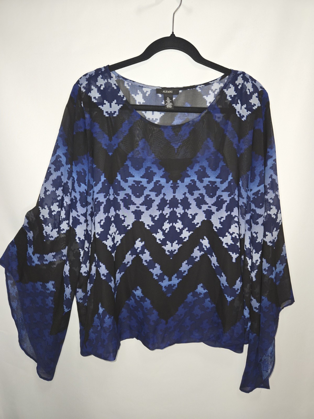 Alfani Women’s Lined Chiffon Blouse Blue Black Geometric Bell sleeve XL