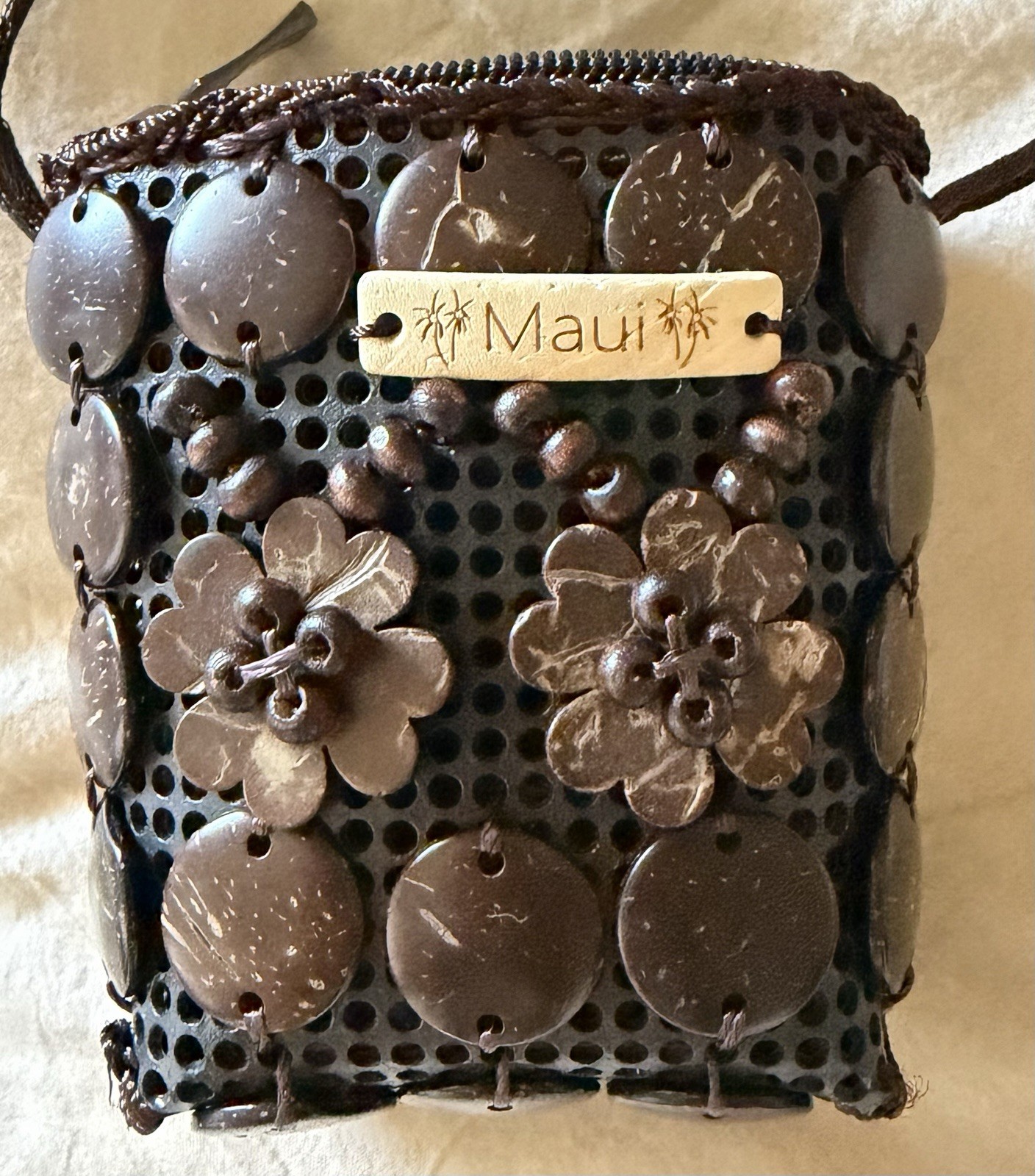 NEW Handmade Maui Coconut Shell Crossbody Bag Hawaiian Souvenir Purse