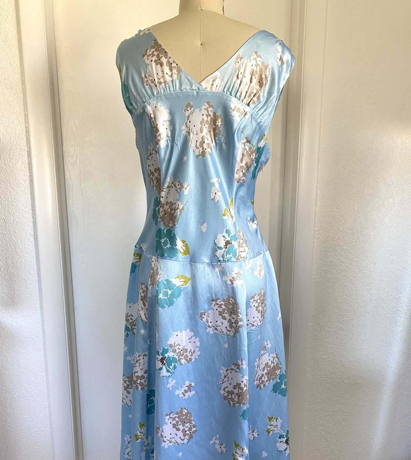 Pendleton Silk Blend Dress Women Size 10 Powder Blue Floral Sleeveless MSRP $179
