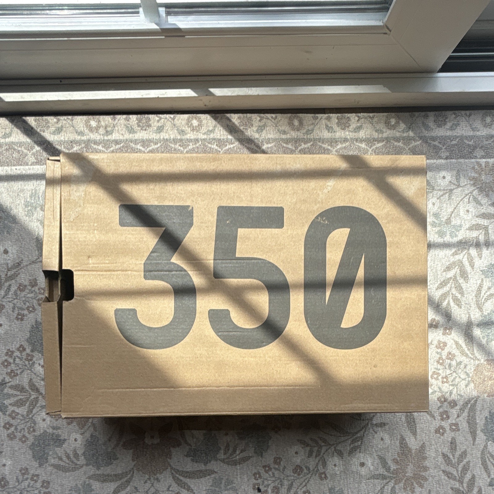 Adidas Yeezy Boost 350 V2 Bone US Men size 11 WITH BOX