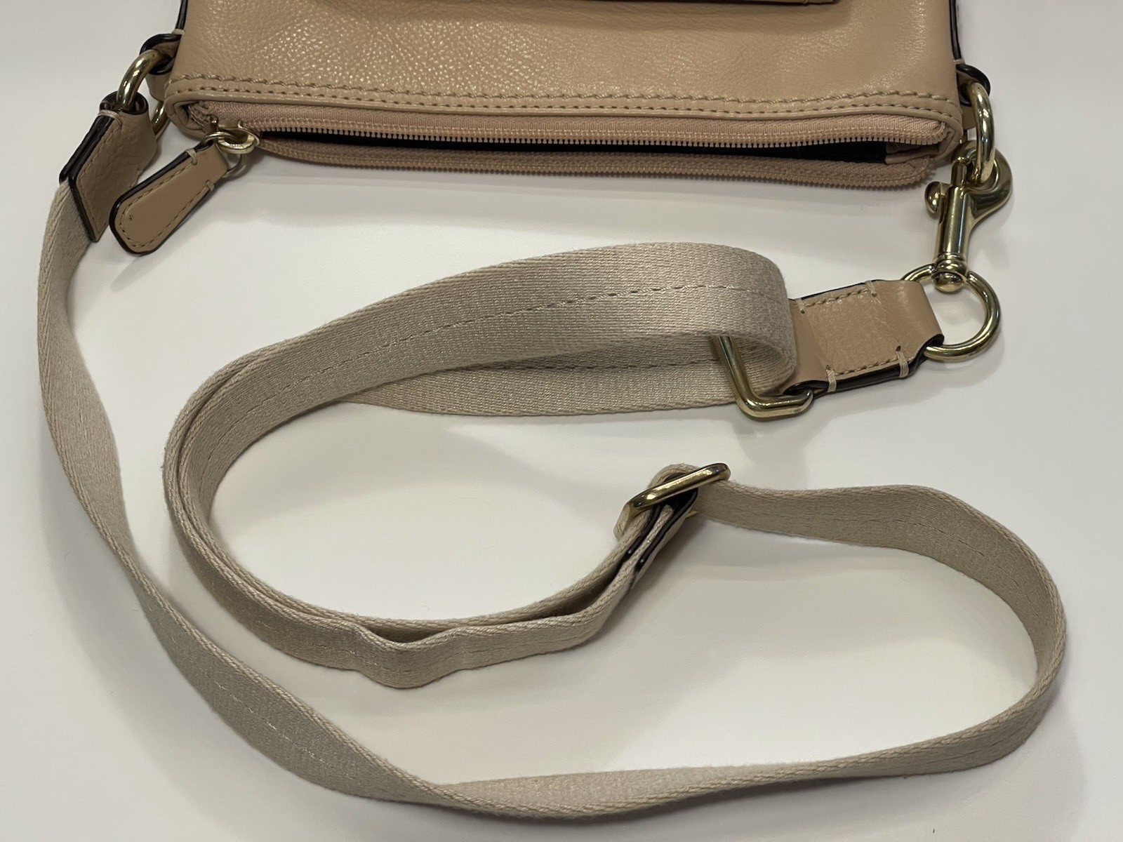 Coach Park Nude Leather Swingpack Crossbody Zip & Turn lock Brass Hardware Bag