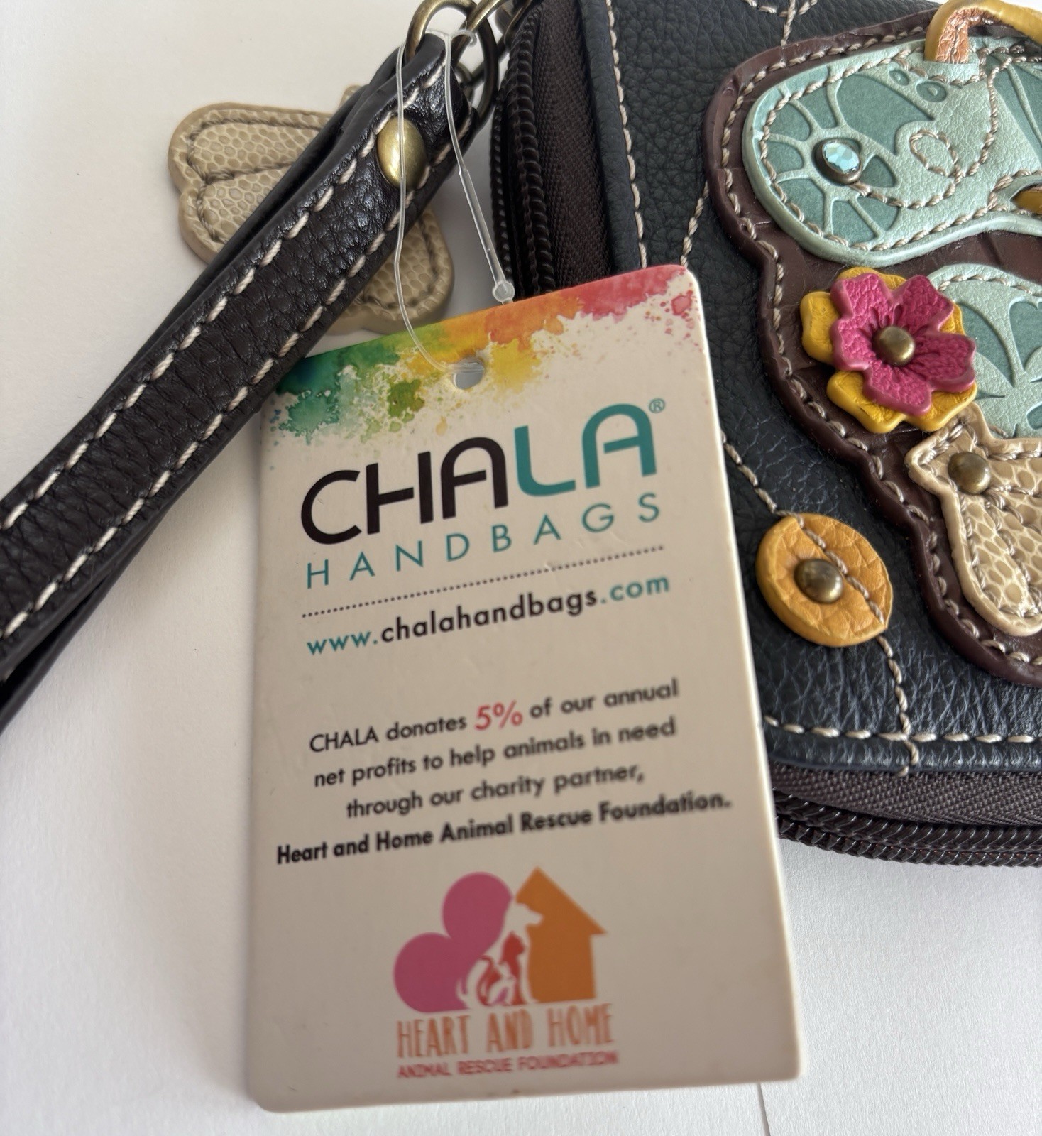 Chala Flip Flop Zip Around Wallet Wristlet NWT Summer Vibe 5″W x 6″H x 1″D NWT
