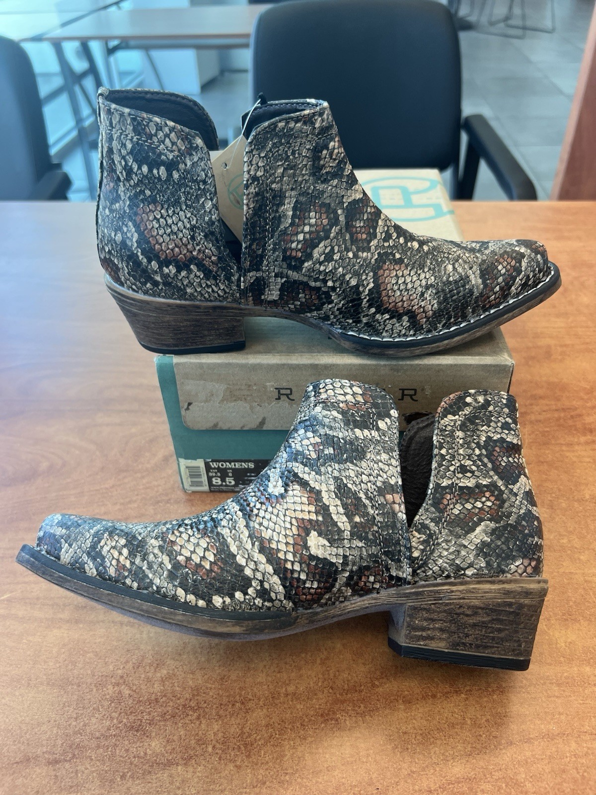 Roper Women’s Faux Snakeskin Ankle Bootie Slip-On Round Toe US 6.5 EU 36.5